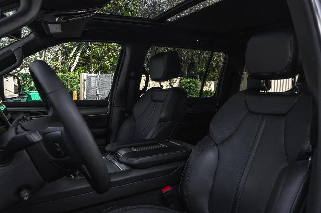 used 2024 Jeep Wagoneer car, priced at $59,995