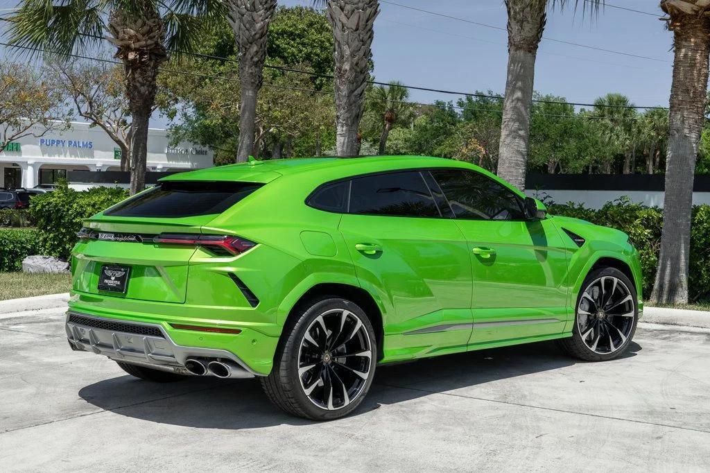 used 2022 Lamborghini Urus car, priced at $237,995