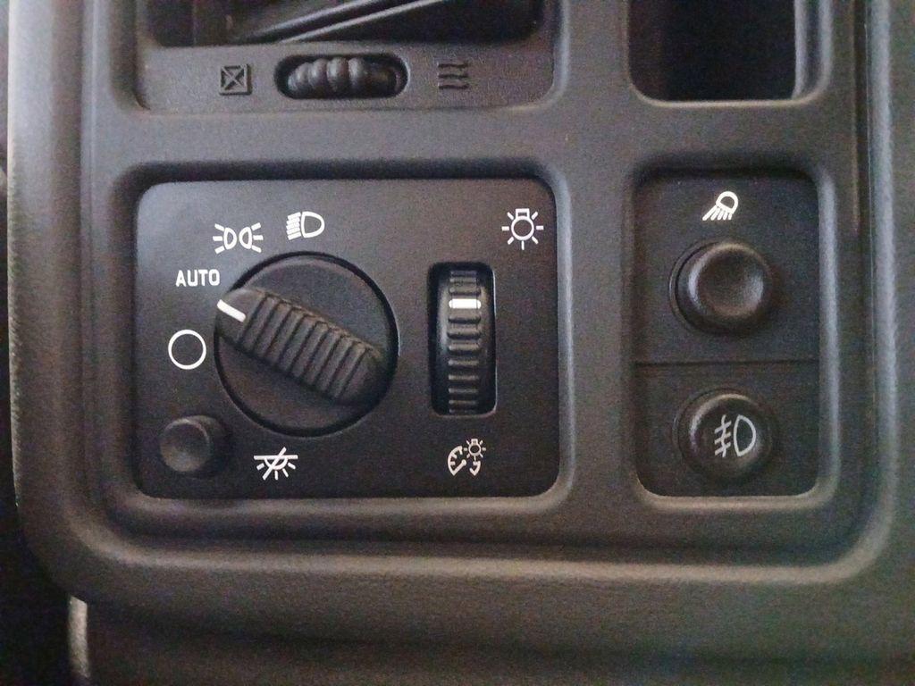 used 2006 GMC Sierra 1500 car, priced at $8,500