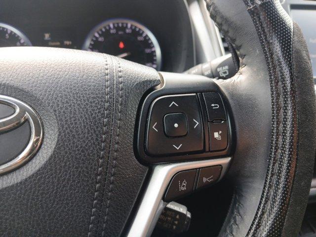 used 2017 Toyota Highlander car, priced at $17,501