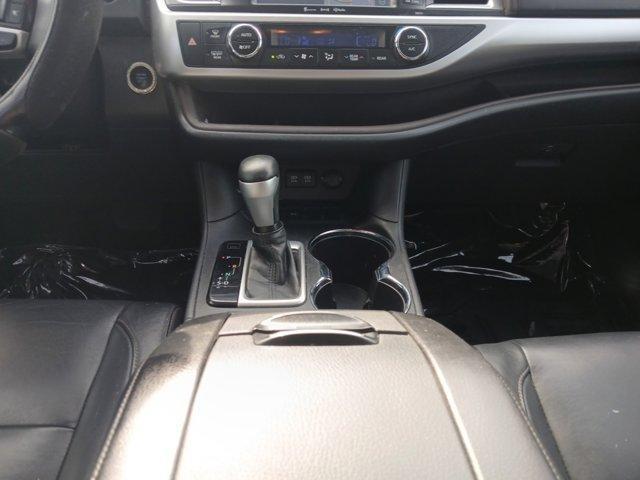 used 2017 Toyota Highlander car, priced at $17,501