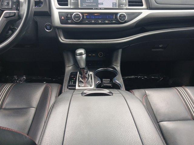 used 2019 Toyota Highlander car, priced at $23,451