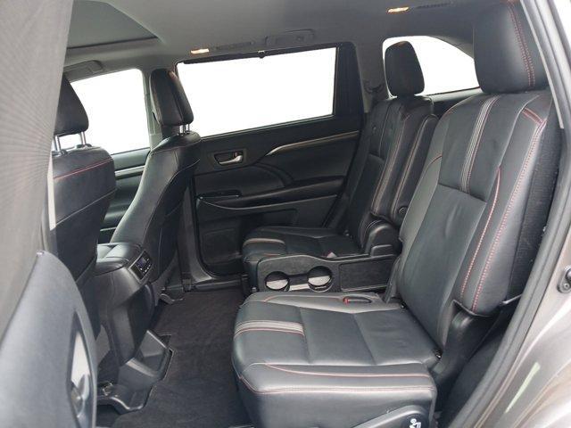 used 2019 Toyota Highlander car, priced at $23,451