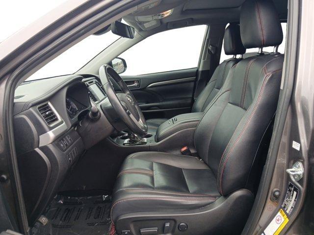 used 2019 Toyota Highlander car, priced at $23,451