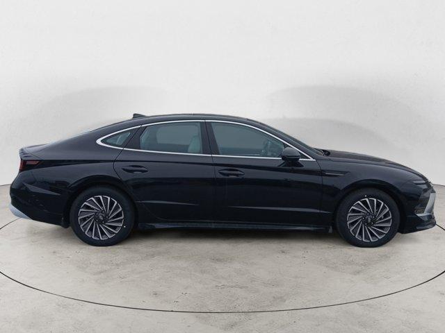 new 2025 Hyundai Sonata Hybrid car, priced at $39,490