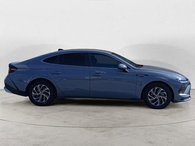 new 2026 Hyundai Sonata Hybrid car, priced at $30,785