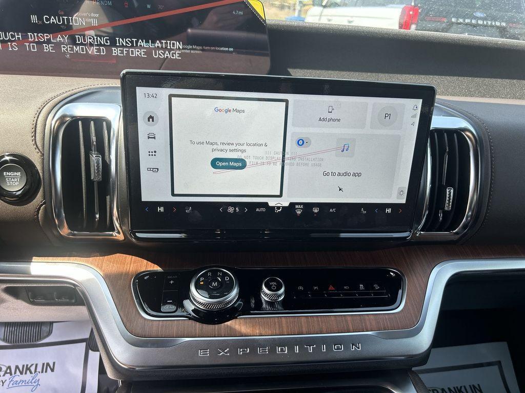 new 2026 Ford Expedition car, priced at $87,105