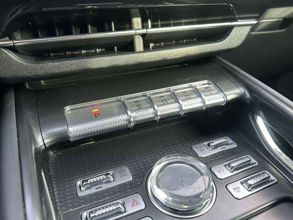 used 2025 Lincoln Nautilus car, priced at $55,487