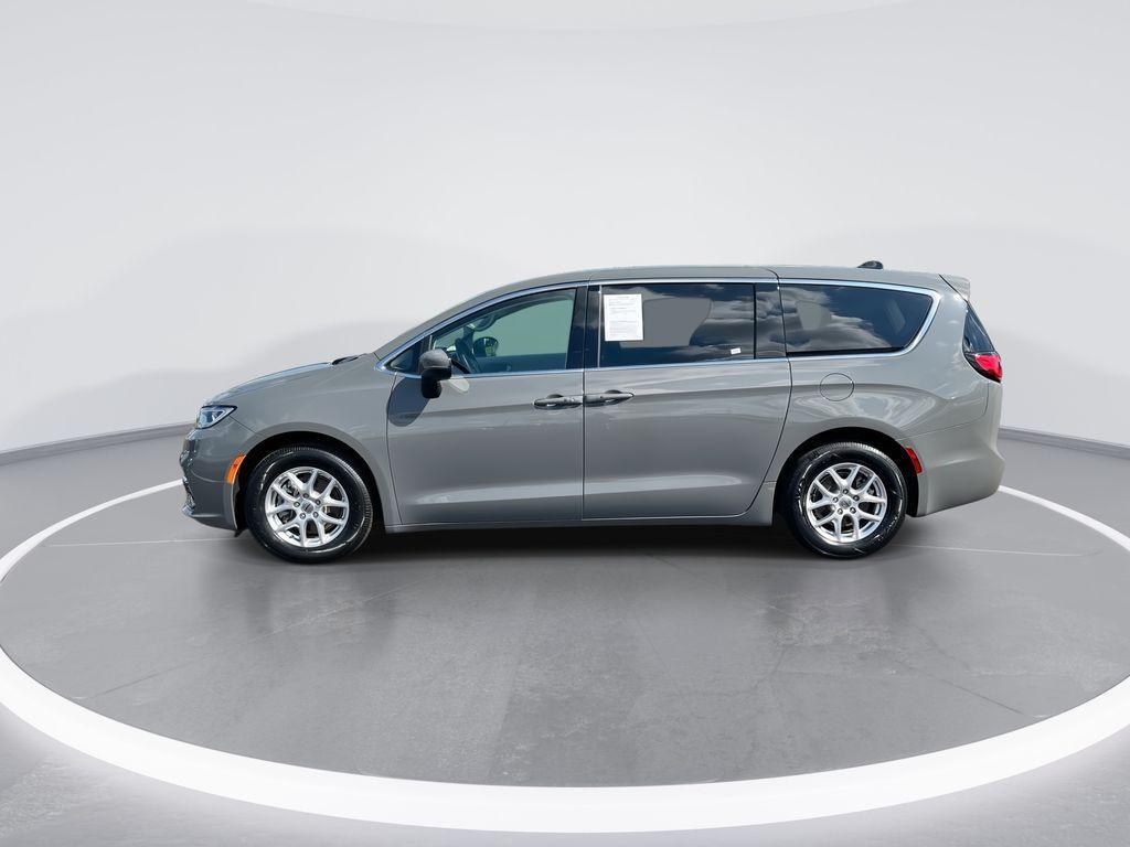 used 2023 Chrysler Pacifica car, priced at $26,464