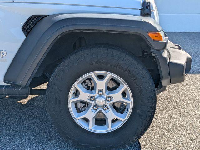 used 2021 Jeep Wrangler Unlimited car, priced at $20,495