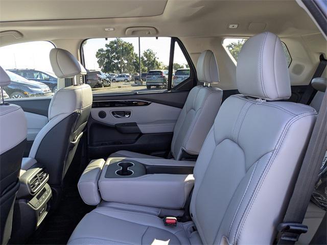 new 2025 Honda Pilot car, priced at $43,942