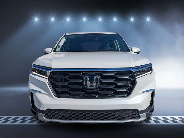 new 2025 Honda Pilot car, priced at $44,900