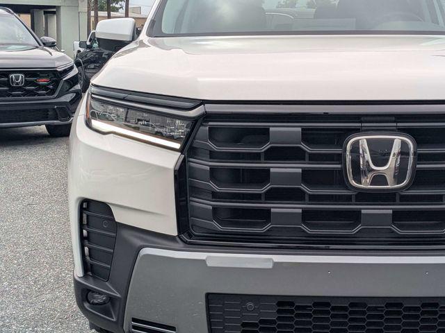 new 2026 Honda Pilot car, priced at $44,080