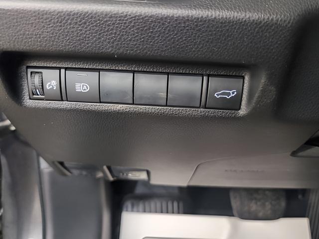 used 2020 Toyota RAV4 car, priced at $23,999