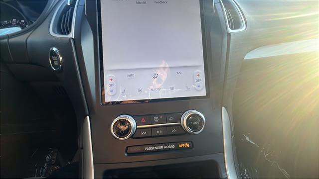 used 2024 Ford Edge car, priced at $24,799