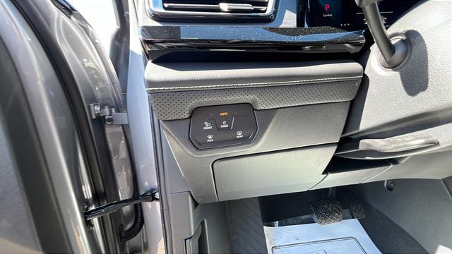 new 2026 Volkswagen Atlas Cross Sport car, priced at $43,500