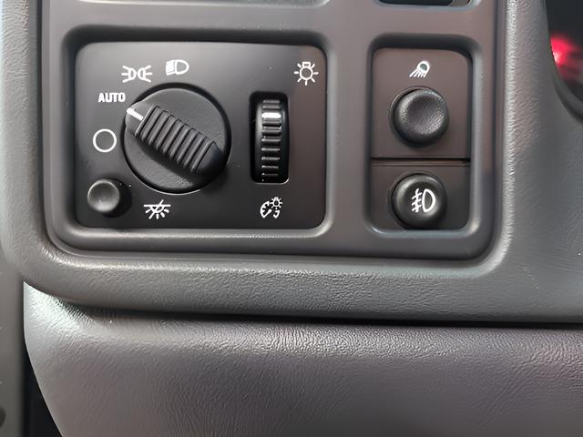 used 2005 GMC Sierra 1500 car, priced at $7,599