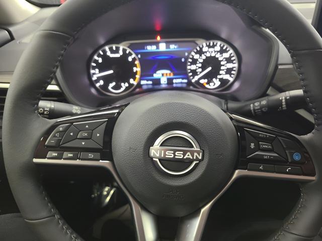 new 2025 Nissan Altima car, priced at $31,500
