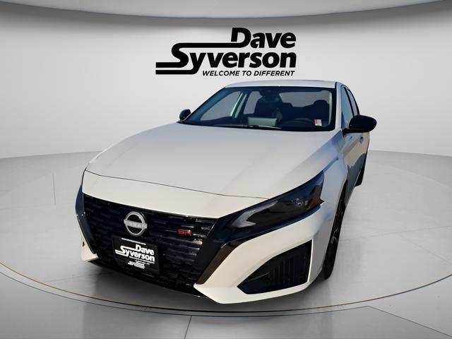 new 2025 Nissan Altima car, priced at $31,000