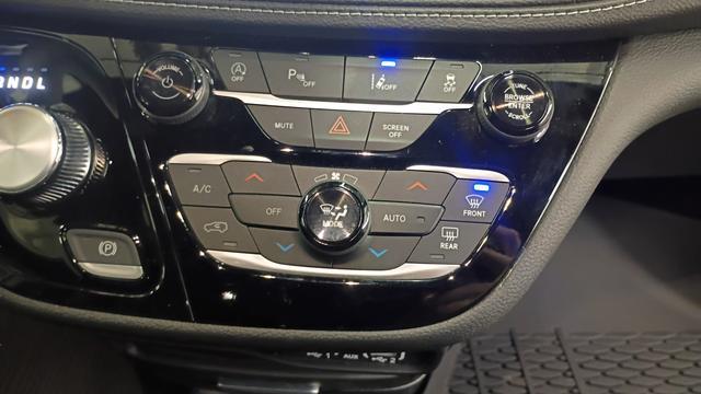 used 2025 Chrysler Pacifica car, priced at $41,799