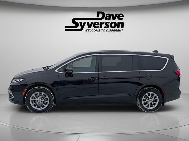 used 2025 Chrysler Pacifica car, priced at $41,799