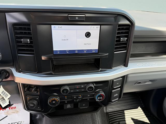 new 2025 Ford F-450 car, priced at $84,000