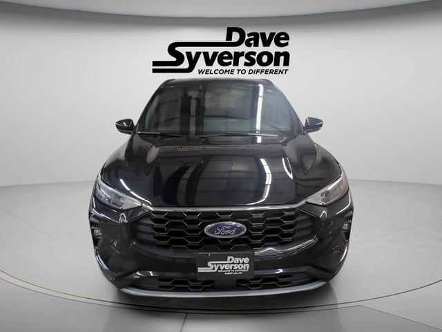 used 2024 Ford Escape car, priced at $30,999