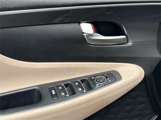 used 2023 Hyundai Santa Fe car, priced at $18,995