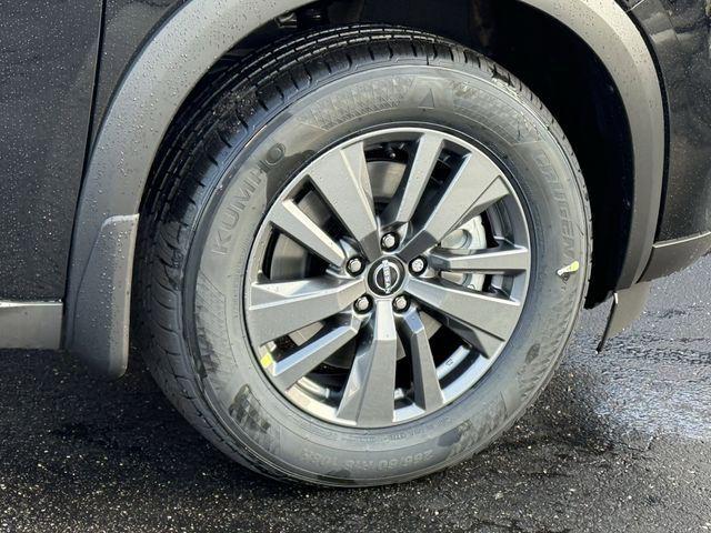 new 2026 Nissan Pathfinder car, priced at $38,069