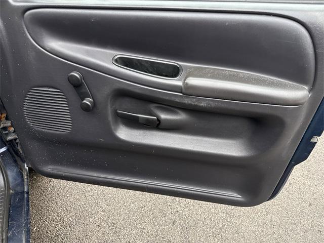 used 2001 Dodge Ram 1500 car, priced at $5,493