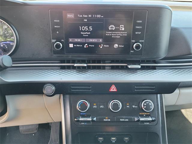 used 2023 Kia Carnival car, priced at $22,895