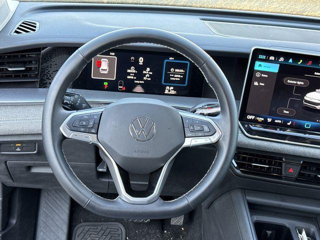 used 2025 Volkswagen Tiguan car, priced at $28,550