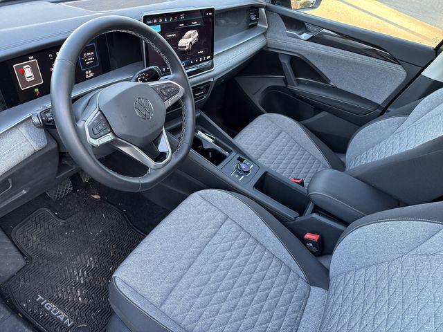 used 2025 Volkswagen Tiguan car, priced at $28,550