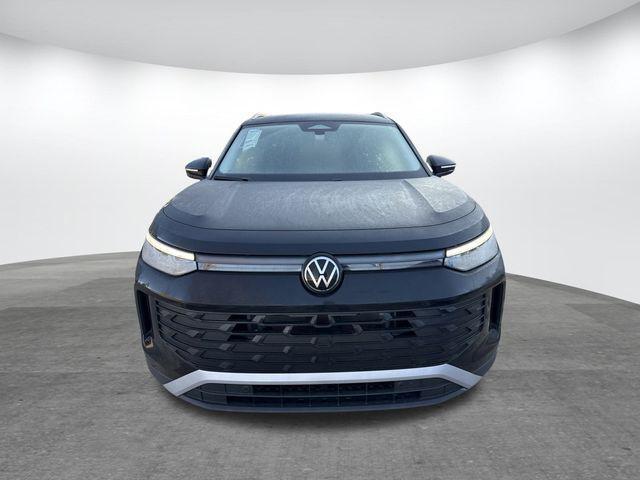 used 2025 Volkswagen Tiguan car, priced at $28,550