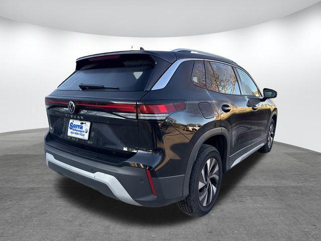 used 2025 Volkswagen Tiguan car, priced at $28,550