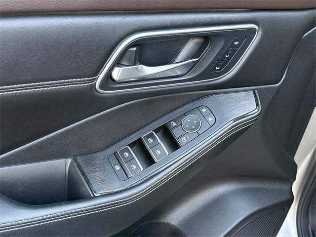 used 2022 Nissan Rogue car, priced at $23,895