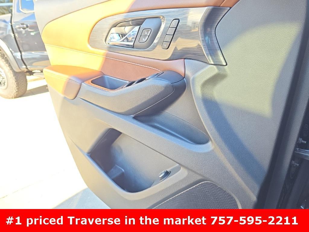 used 2020 Chevrolet Traverse car, priced at $23,695