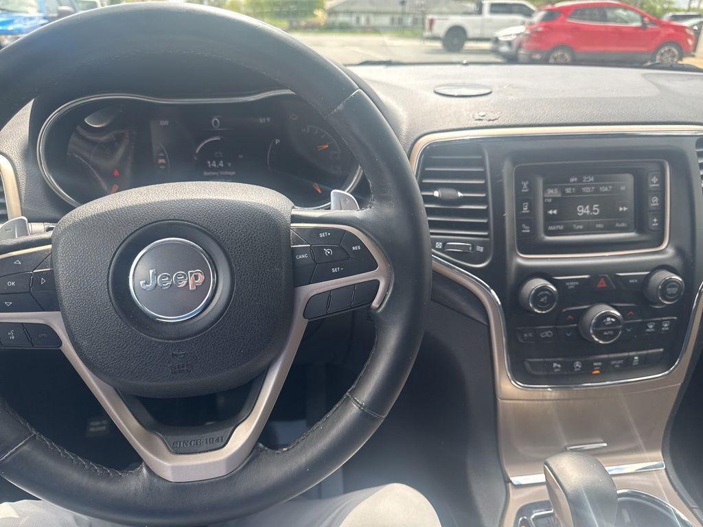 used 2017 Jeep Grand Cherokee car, priced at $13,500