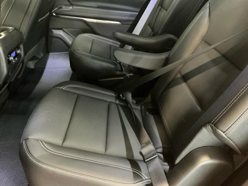 new 2026 Chevrolet Traverse car, priced at $48,064