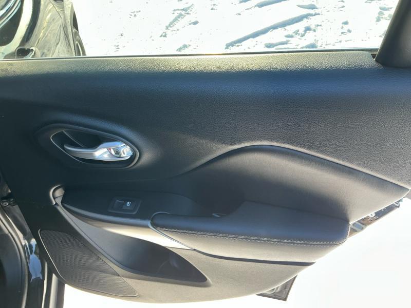 used 2019 Jeep Cherokee car, priced at $17,449