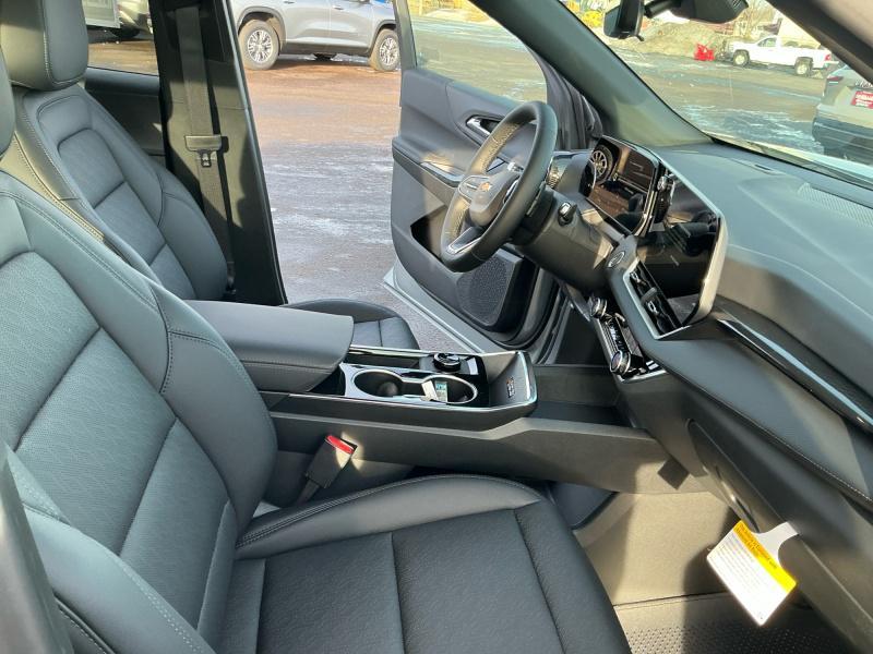 new 2026 Chevrolet Equinox car, priced at $38,204