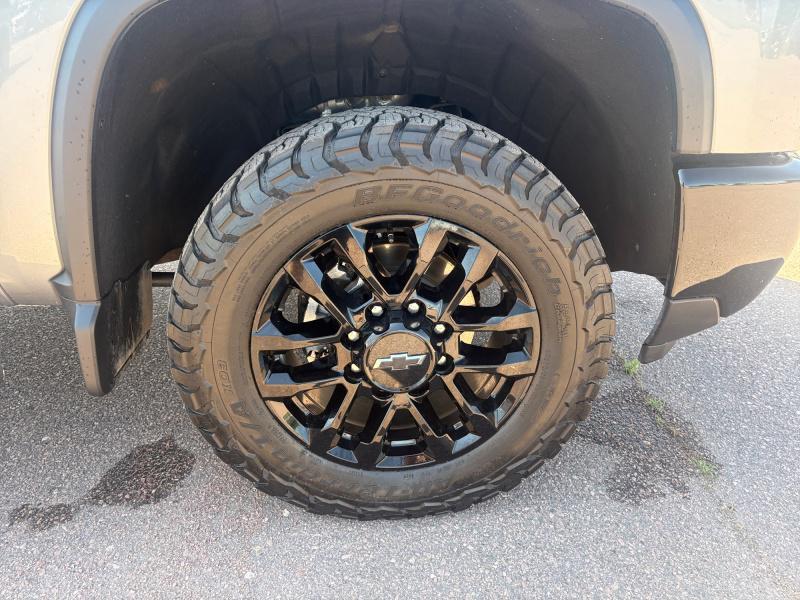 used 2025 Chevrolet Silverado 3500 car, priced at $75,990