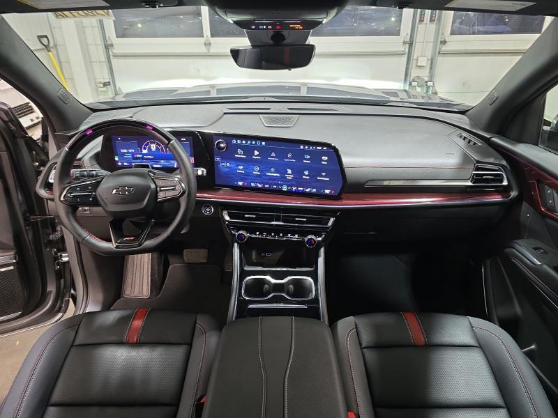 used 2025 Chevrolet Traverse car, priced at $52,999