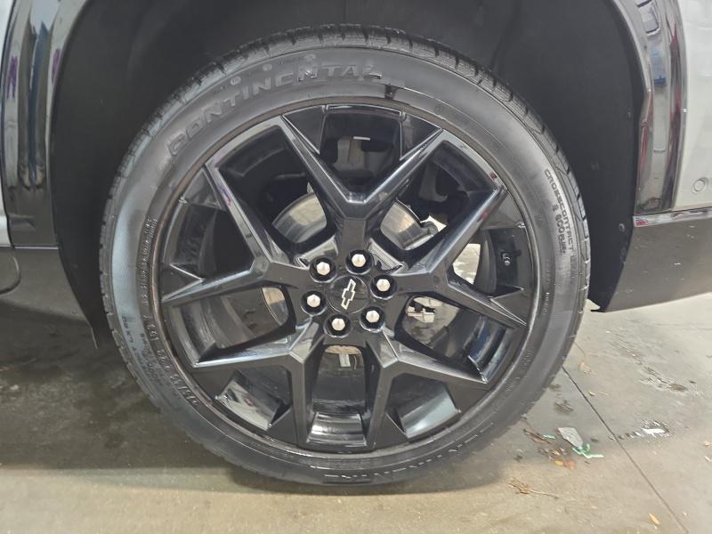 used 2025 Chevrolet Traverse car, priced at $52,999