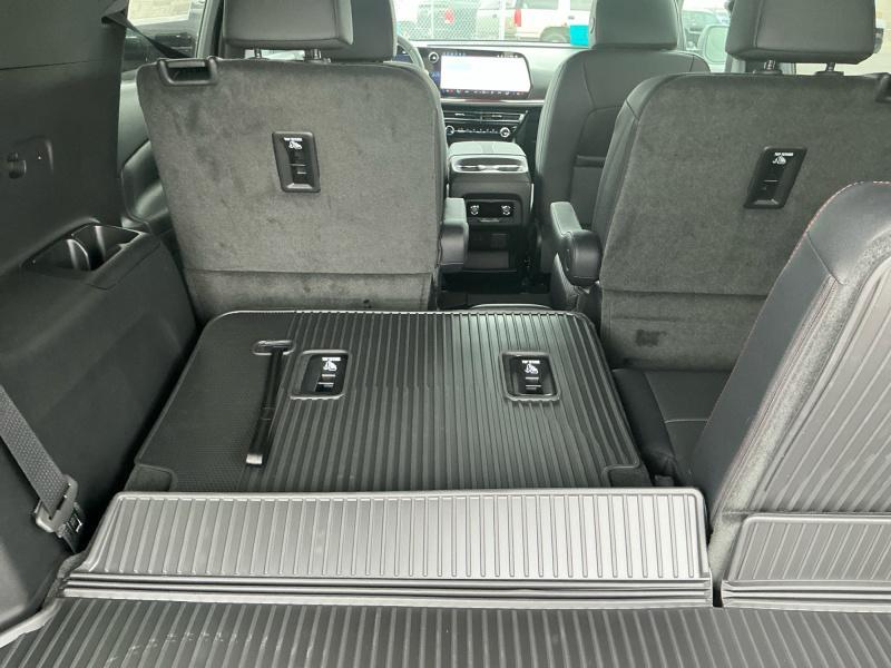 new 2026 Chevrolet Traverse car, priced at $49,990