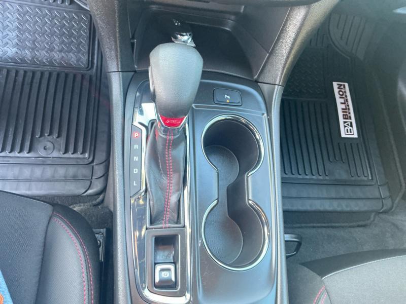 used 2024 Chevrolet Equinox car, priced at $24,999