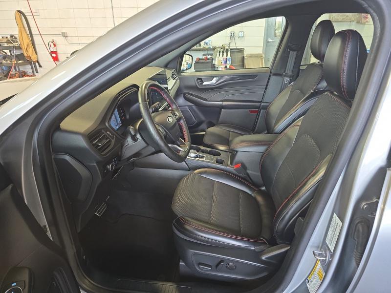 used 2024 Ford Escape car, priced at $25,999