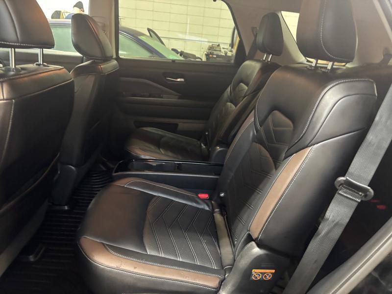 used 2024 Nissan Pathfinder car, priced at $38,999