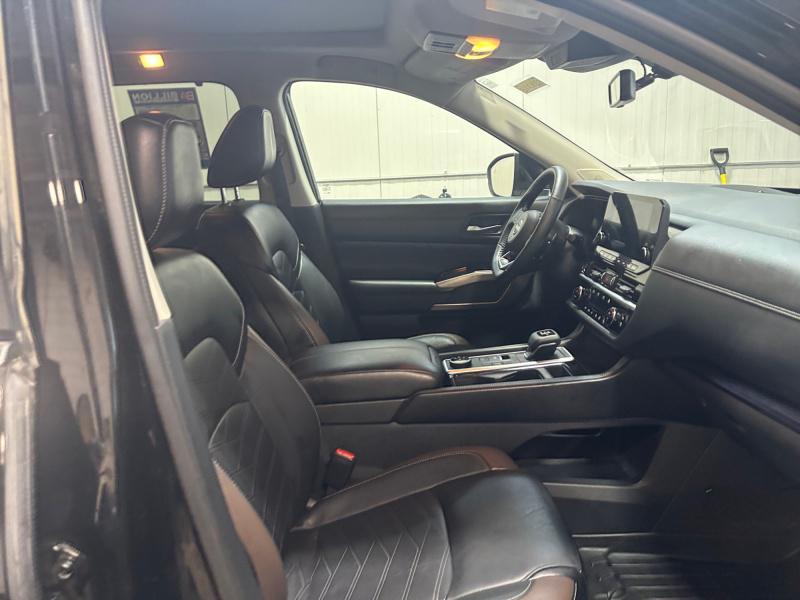 used 2024 Nissan Pathfinder car, priced at $38,999