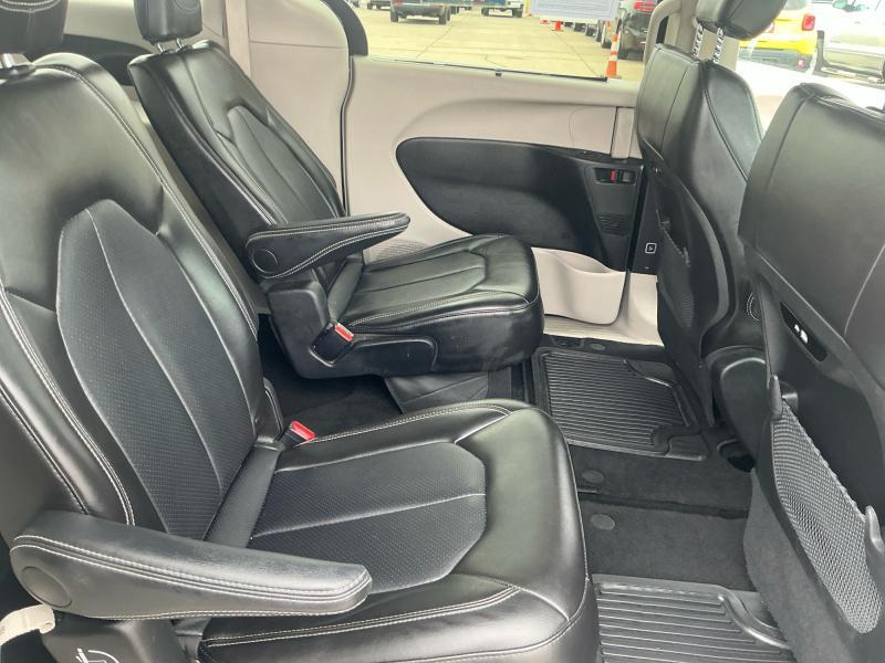 used 2024 Chrysler Pacifica car, priced at $25,999